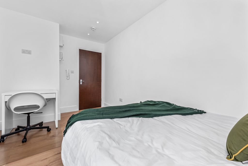 Property photo 3 of 17 Spacephoto (49)