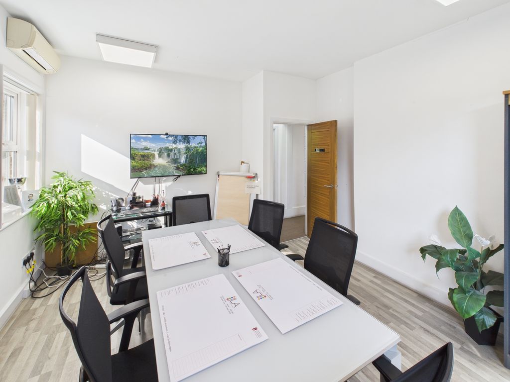 Property photo 3 of 8