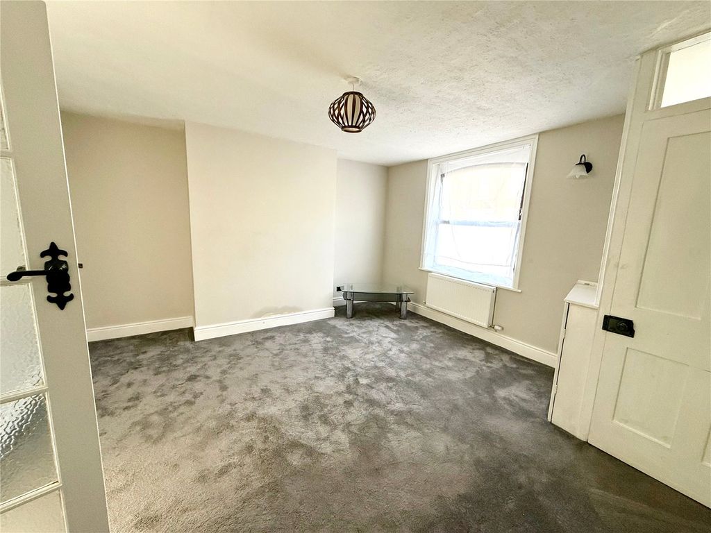 Property photo 3 of 14 Picture No. 13