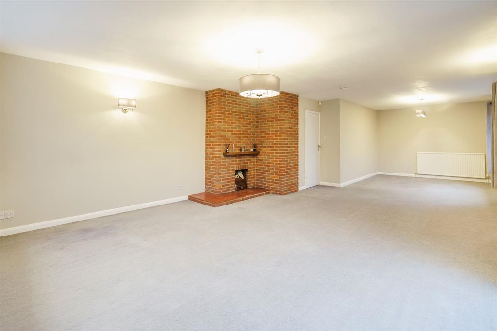 Property photo 3 of 22 Cfvz3Sih5Eigljnjds_Tgg.Jpg