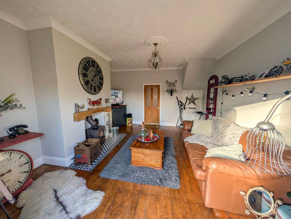 Property photo 3 of 16