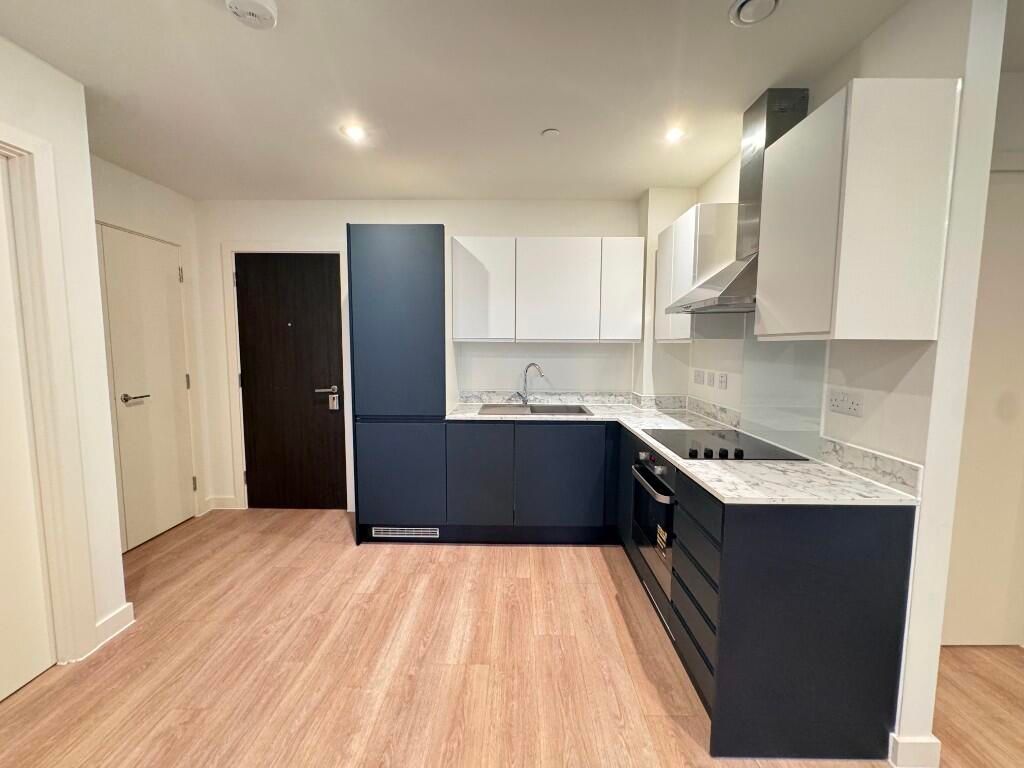 Property photo 3 of 8