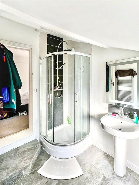 Property photo 3 of 6 256Efe04F82E4Acdb1Bff34Bfdb0B4cd.Jpg