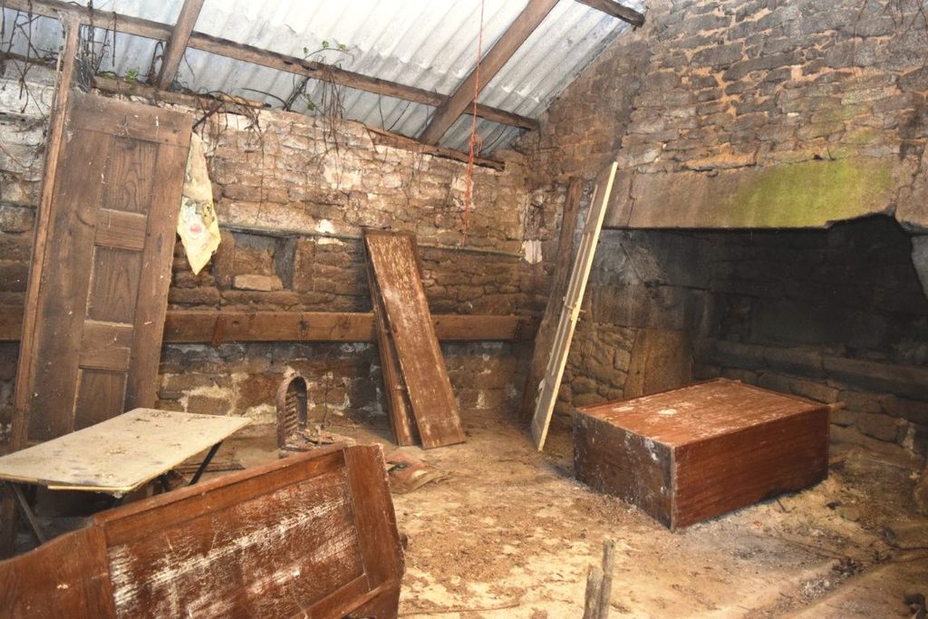 Property photo 3 of 6