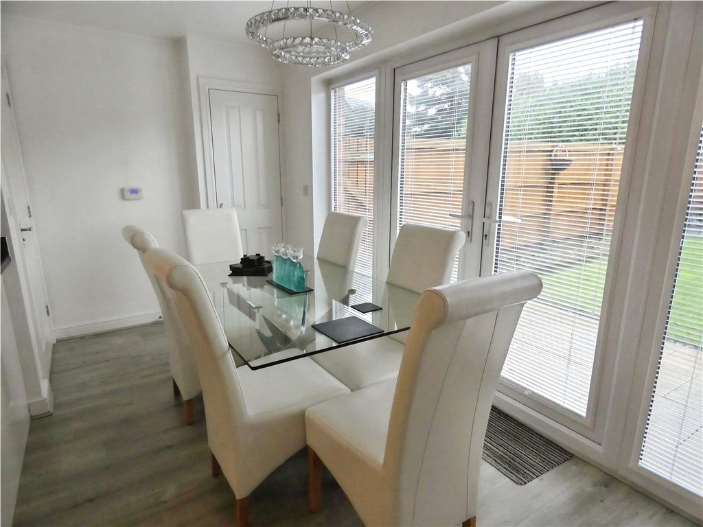 Property photo 3 of 13 Dining