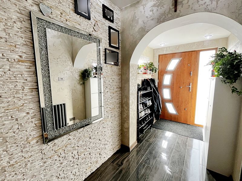 Additional image 7 of 4 bed semi-detached house for saleFarndale Crescent, Greenford UB6