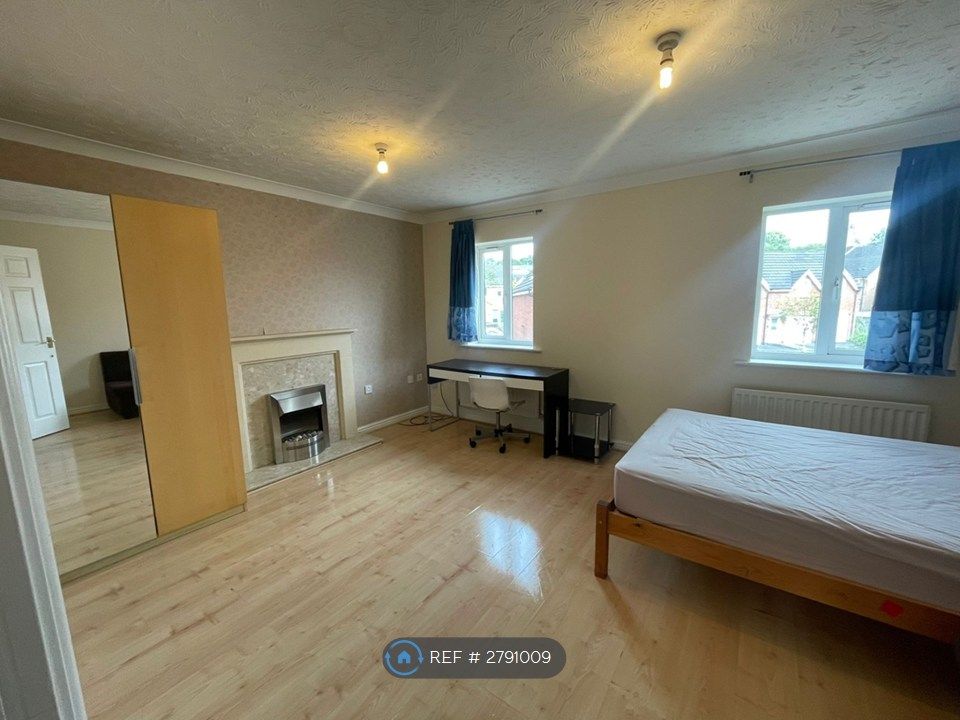 Property photo 1 of 35