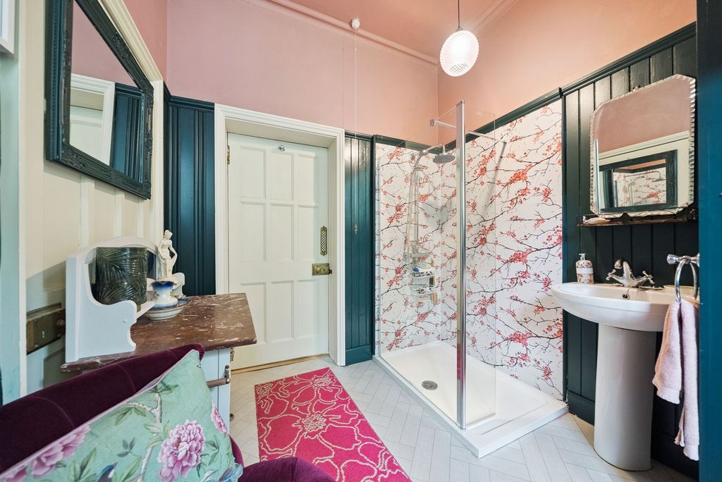 Additional image 22 of 2 bed flat for saleFlat 1 Lagarie House, Torwoodhill Road, Rhu G84