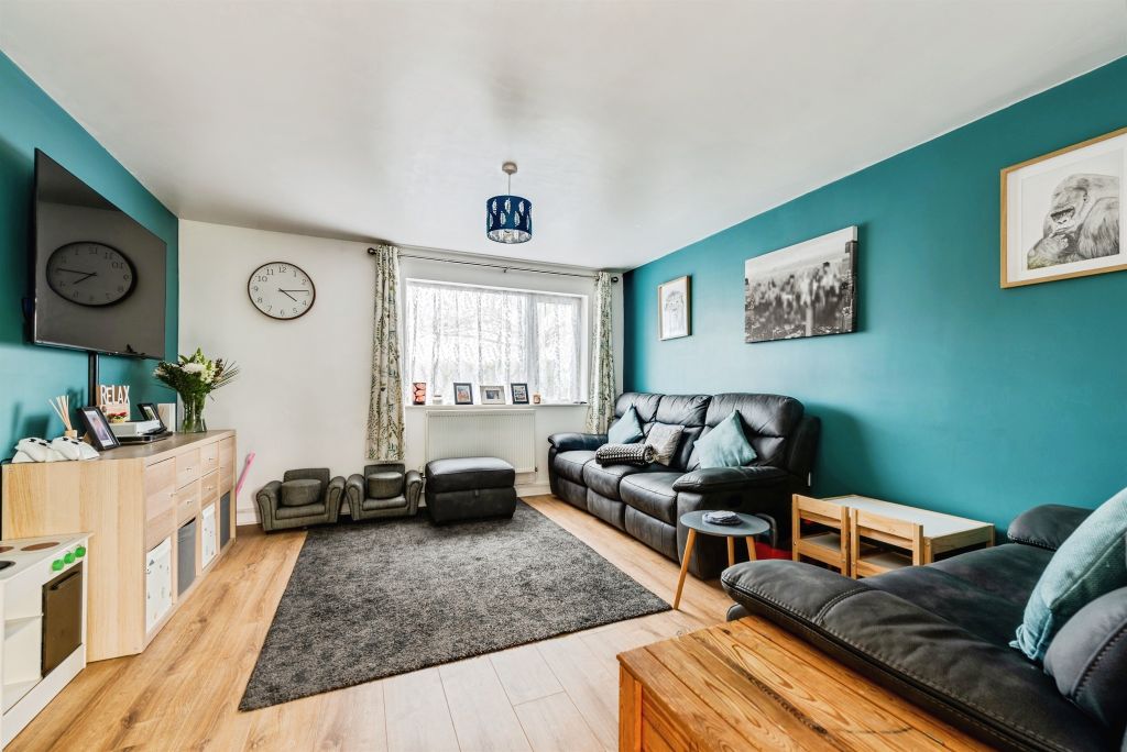 Property photo 2 of 16