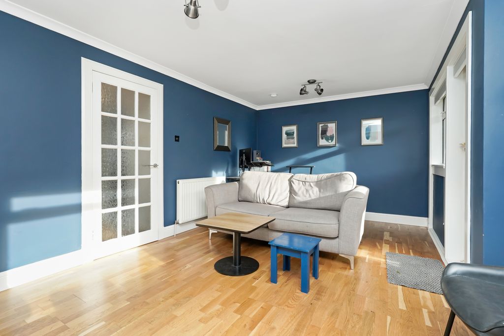 Property photo 3 of 13 Property Image 3