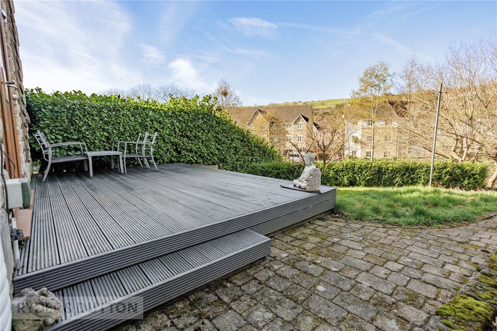 Property photo 3 of 24 Rear Garden