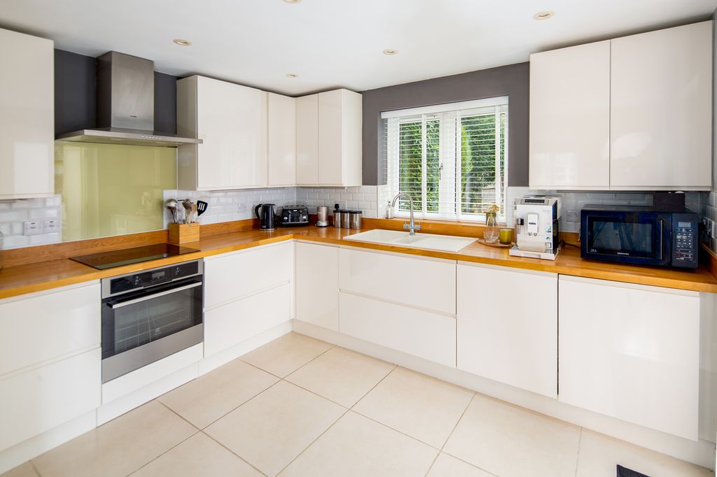 Additional image 7 of 4 bed detached house for saleReedmace Road, Bicester OX26