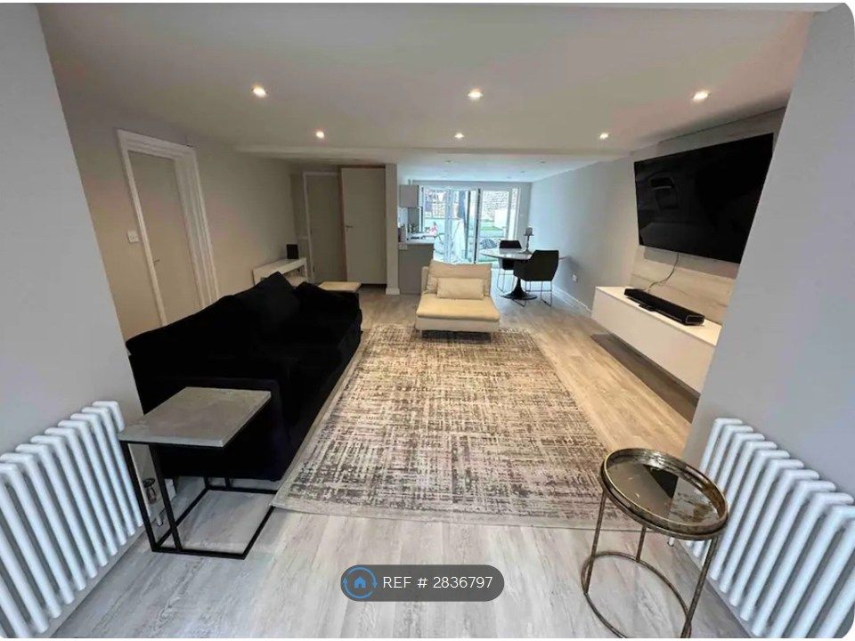 Property photo 3 of 8 Internals