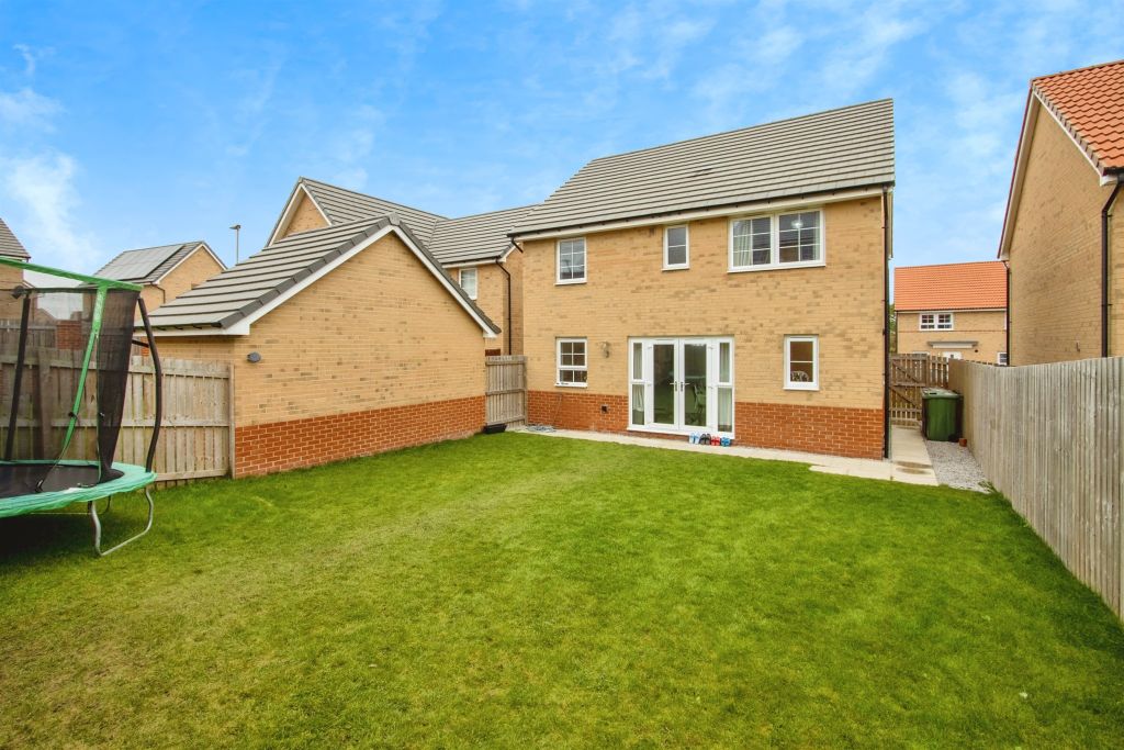 Property photo 2 of 17