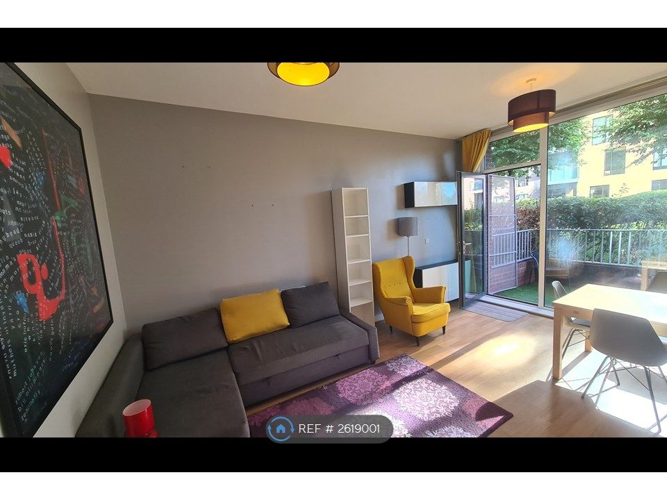 Property photo 2 of 16 Living Room - Photo 2