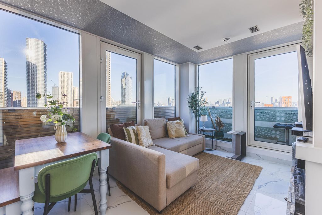 Property photo 1 of 16 Mara
