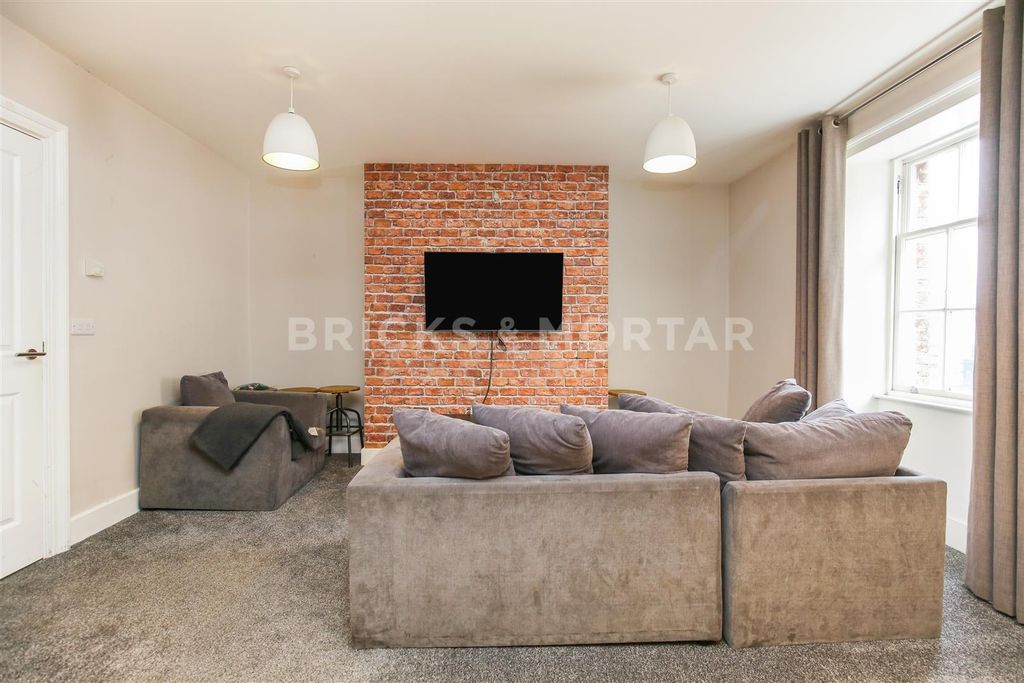 Property photo 3 of 10 Wxcbgzqeqesqt6T62Ksuha.Jpg