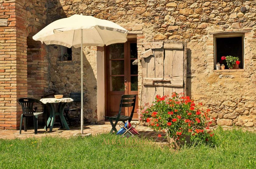 Property photo 3 of 42