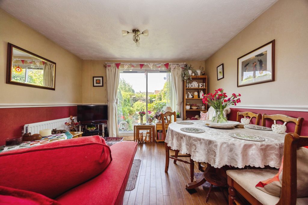 Property photo 2 of 15