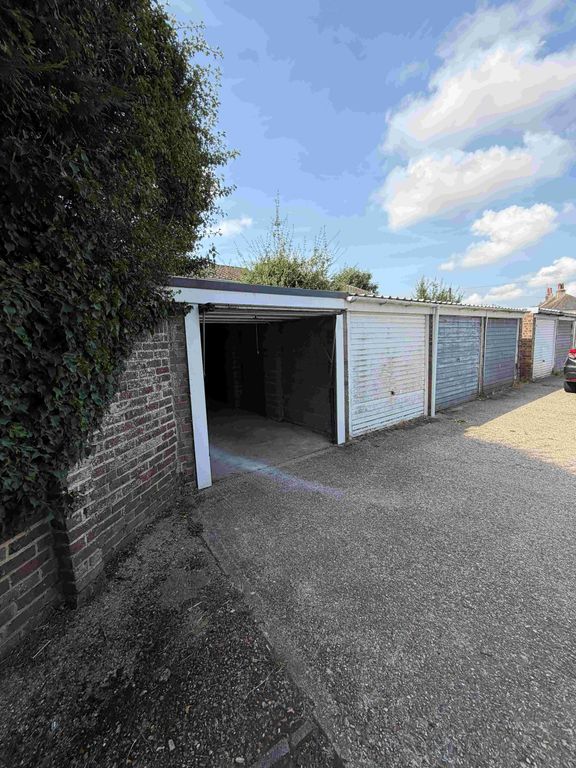 Property photo 1 of 4