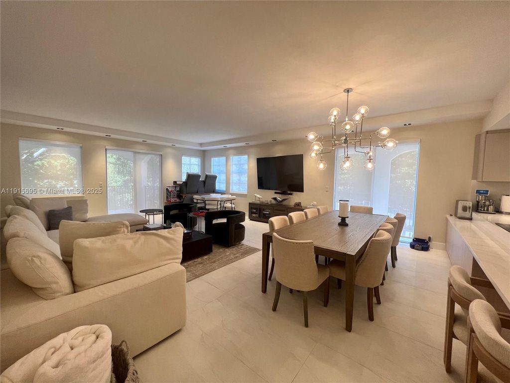 Property photo 3 of 31 <Alttext/>