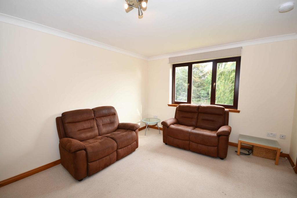 Property photo 1 of 9 Photo