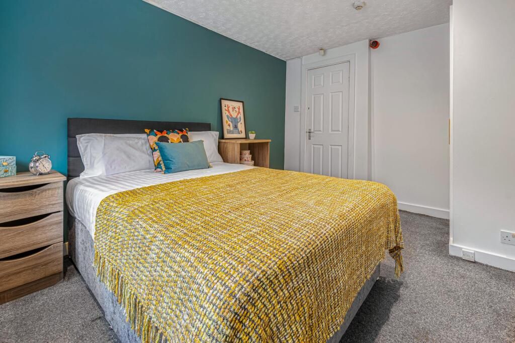 Property photo 3 of 5 Gallery
