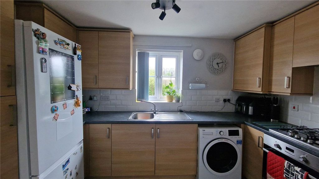 Property photo 2 of 6 Picture No. 04