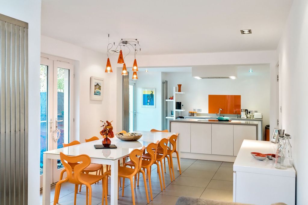 Property photo 2 of 24 Property Image 2