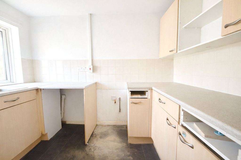 Property photo 2 of 6 Picture No. 09