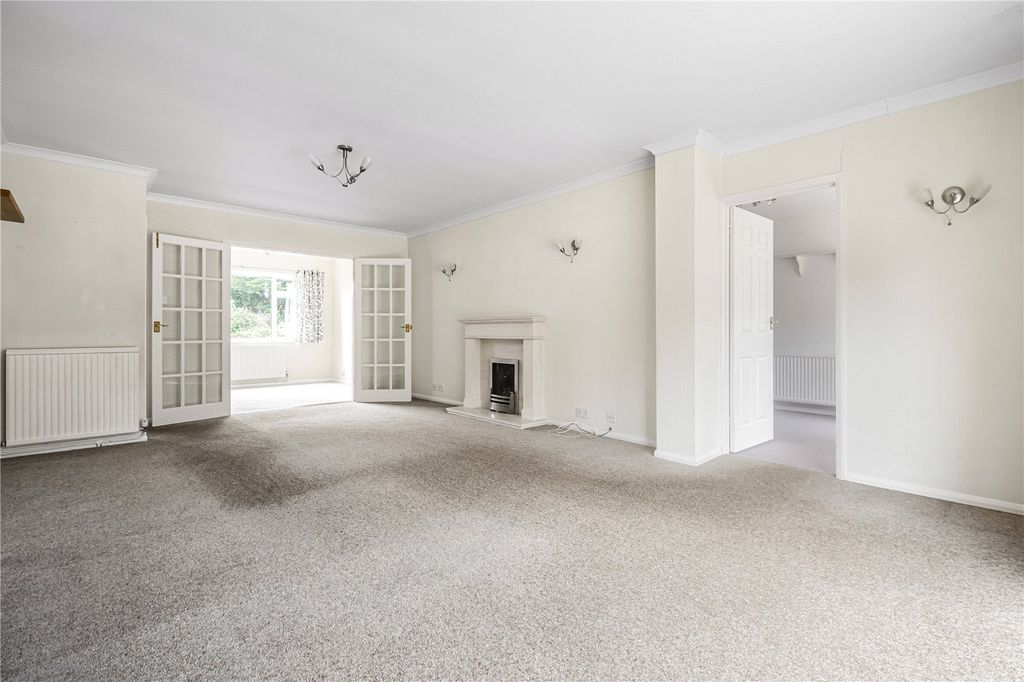 Property photo 3 of 12 Living Room