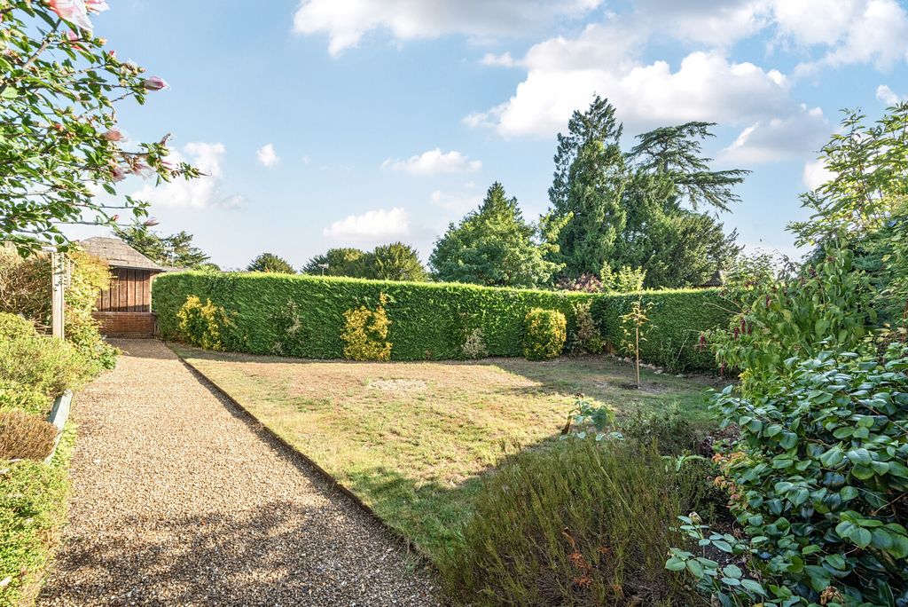 Property photo 2 of 11 1341380-11-68A836...