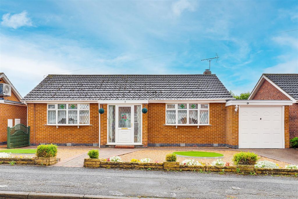 Property photo 1 of 17 10224.Jpg