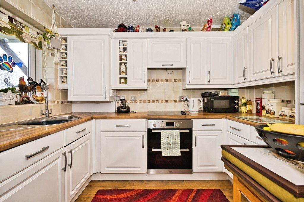 Property photo 2 of 15 Picture No. 04