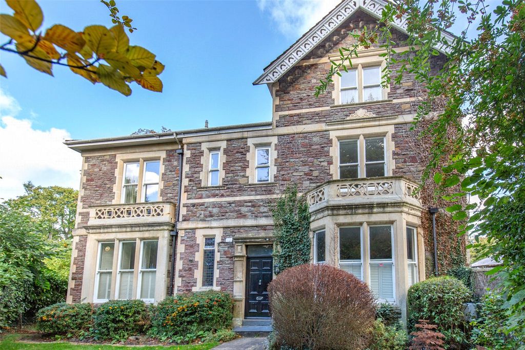 Property photo 2 of 9 Picture No. 21