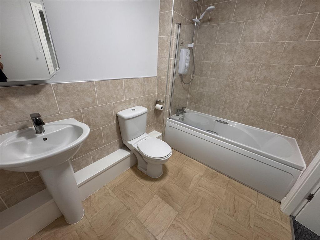 Property photo 3 of 14 56Ac3231-16B9-401B-B7B1-12C47B0D4A4D.Jpeg