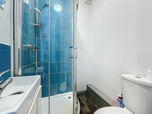 Property photo 3 of 11 Gallery