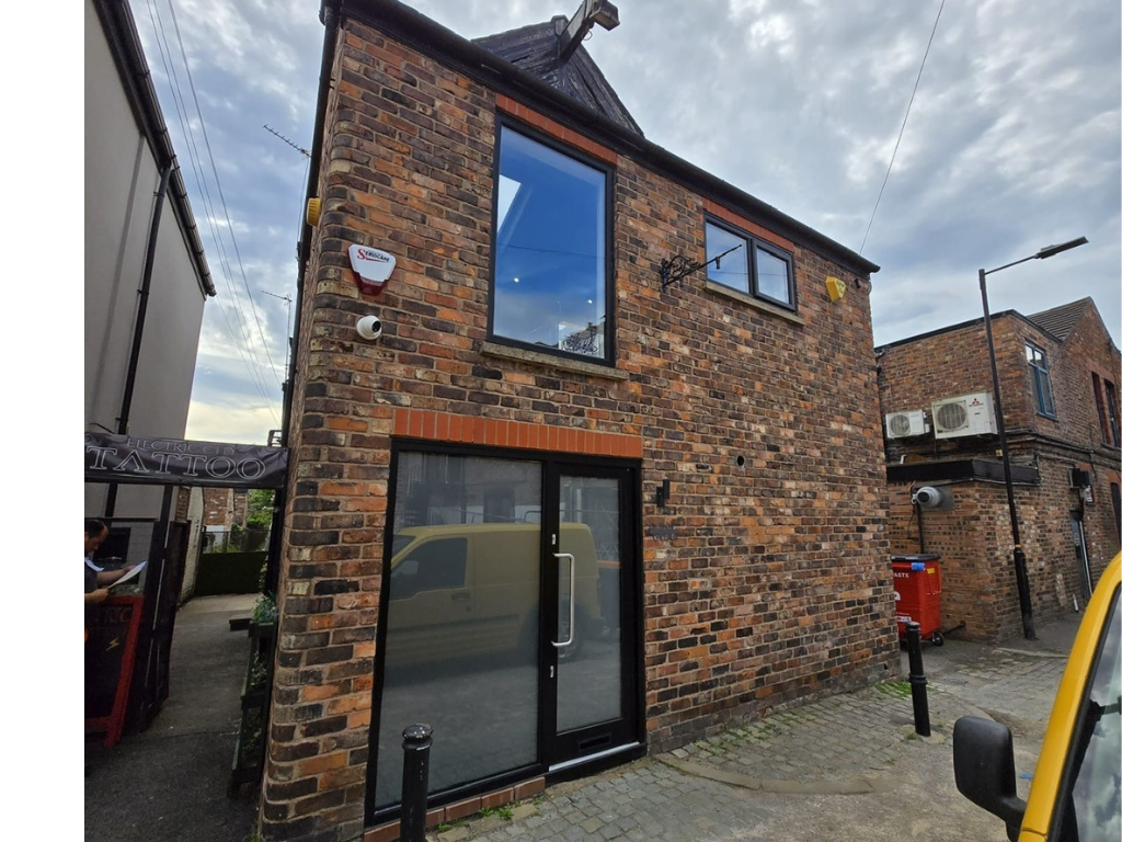 Property photo 1 of 12