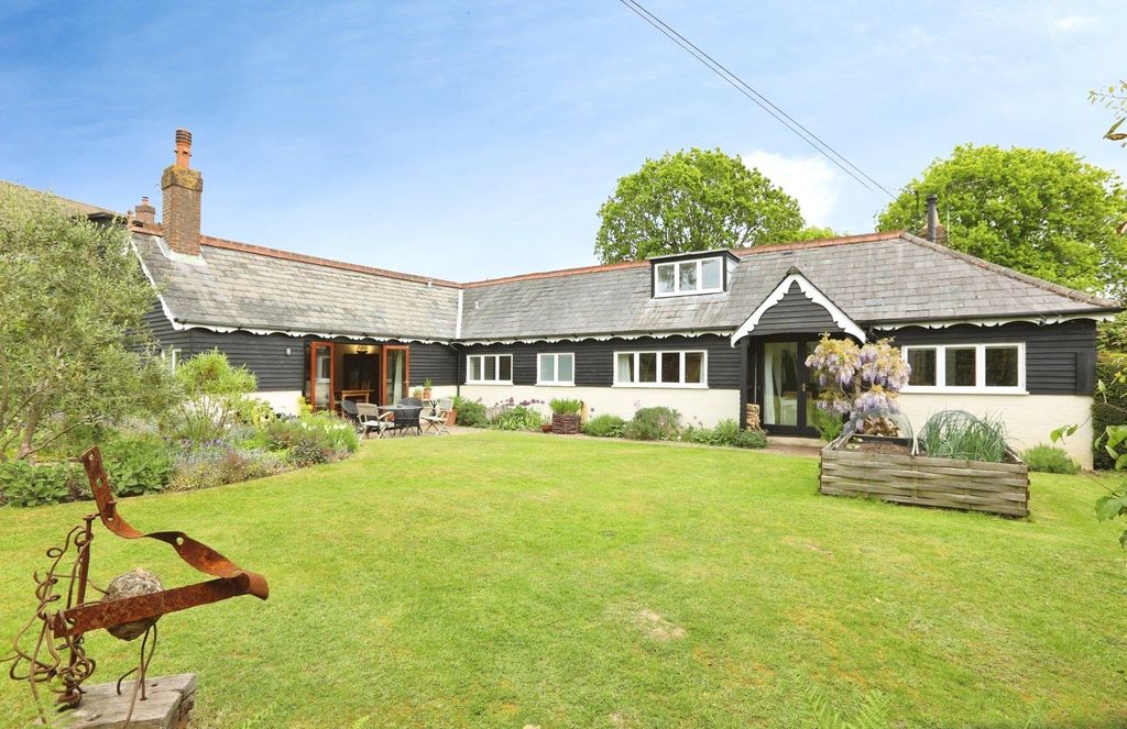 Property photo 1 of 20 Picture No. 23