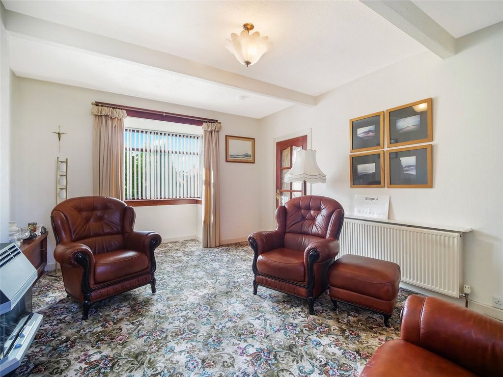 Property photo 3 of 14 Living Room