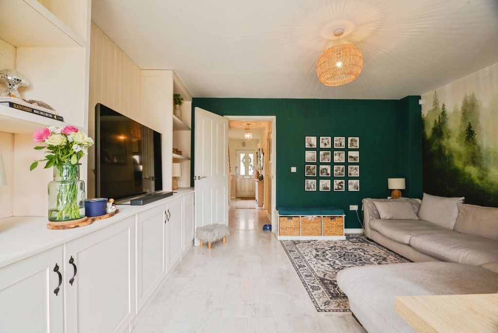 Property photo 2 of 15 Pbox-Img.Jpg