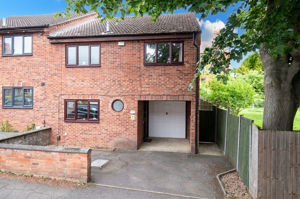 Property photo 1 of 23