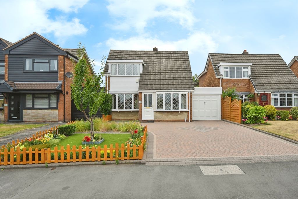 Property photo 1 of 17