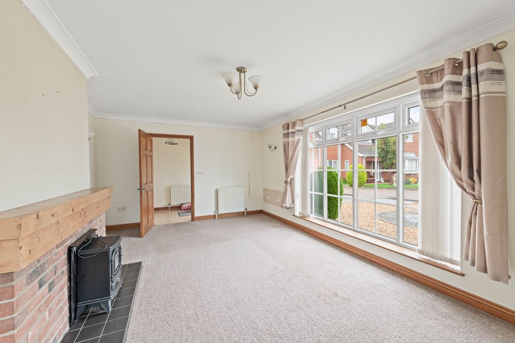 Property photo 3 of 25