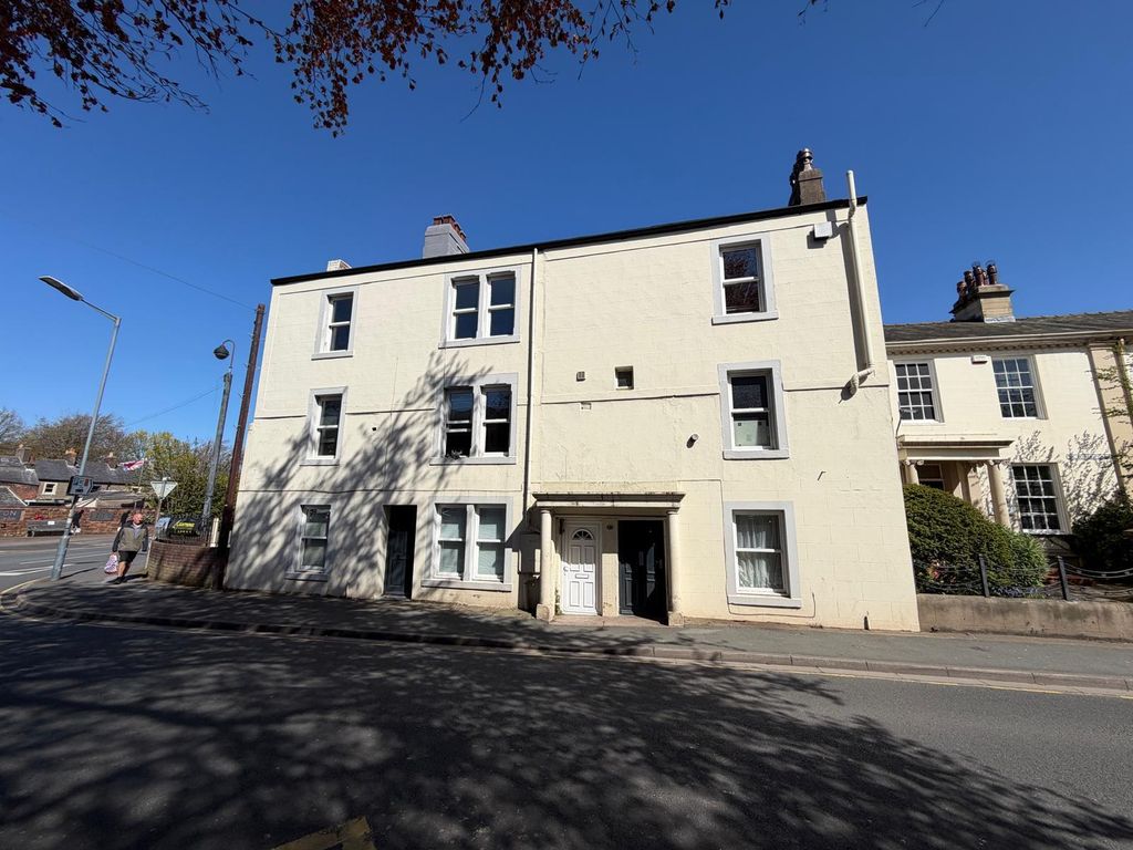 Property photo 3 of 37