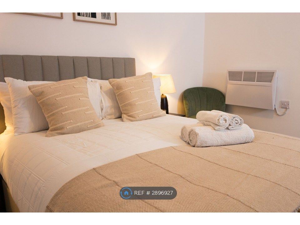 Property photo 3 of 33