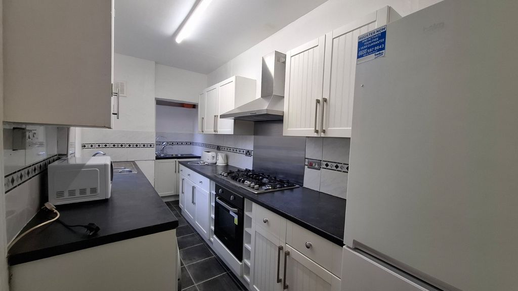 Property photo 3 of 12 Picture No. 29