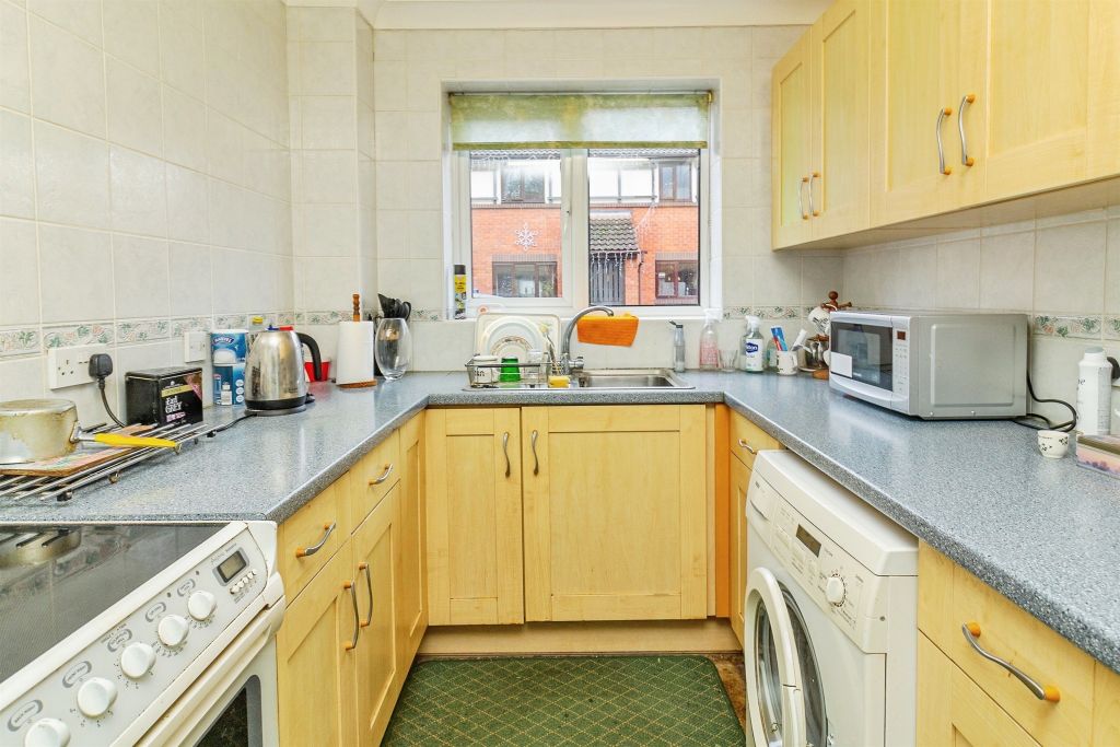 Property photo 3 of 13