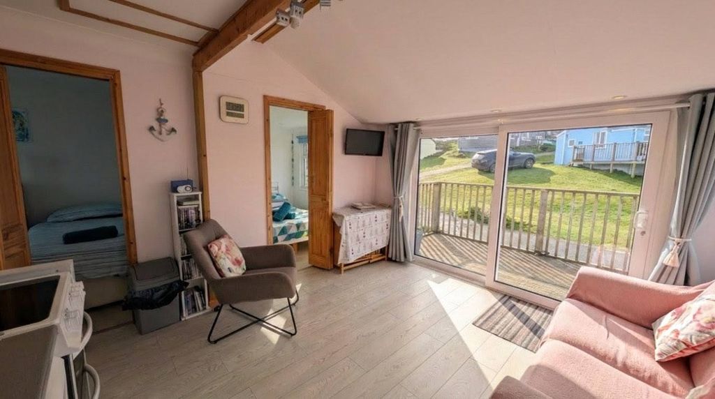 Property photo 3 of 14 Gallery