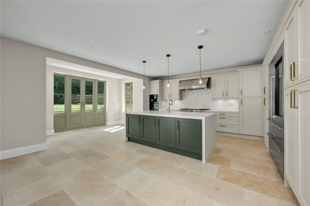 Property photo 3 of 30 Kitchen